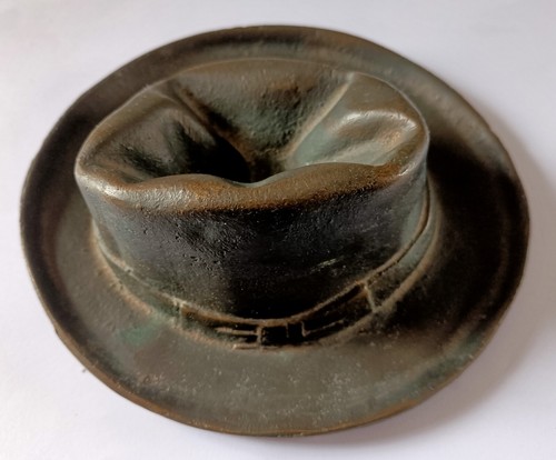 Sculpture bronze chapeau - bronze, objet