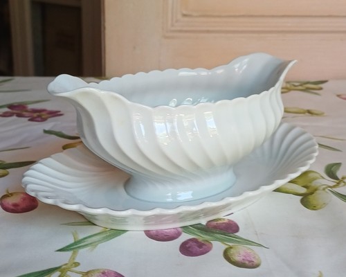 Une saucière haviland - une,