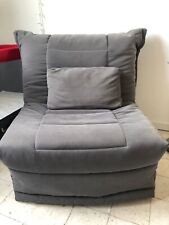 Fauteuil lit gris-sommier à lattes-en excellent état