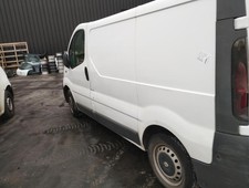 Custode avant droit (porte)