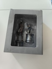 2 Figurines Jeu d'Échecs