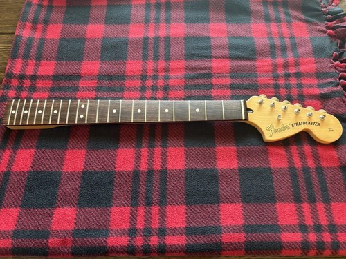 Fender tom delonge signature - delonge,