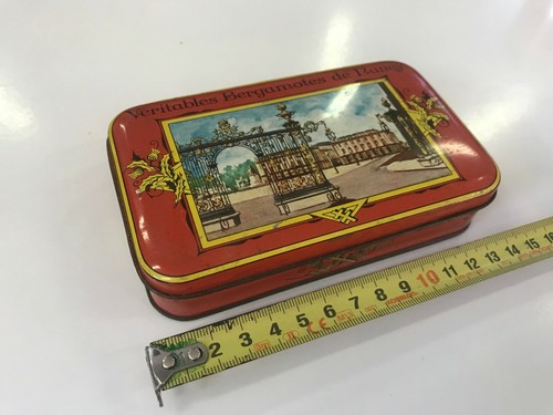 Ancienne boite publicitaire - boite,
