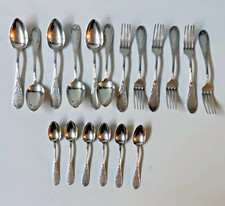 MENAGERE 18 COUVERTS PLAQUE