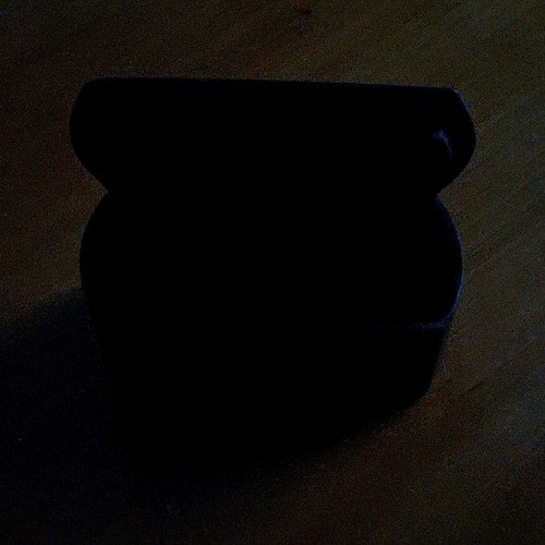 Tabatière noire gravée