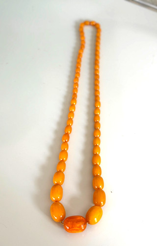 Vintage bakelite necklace - vintage,