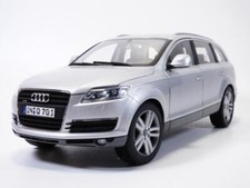 OCCASION sans boite AUDI Q7 4.2L QUATTRO GRIS MÉTALLISÉ 1/18