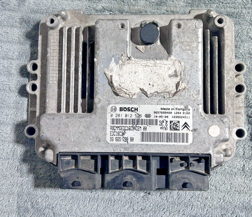 Calculateur moteur peugeot - calculateur,
