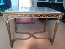 TABLE DE MILIEU, bois doré 