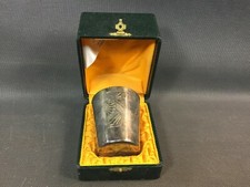 Ancien goblet en métal