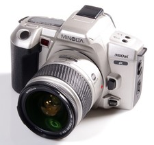 REFLEX PANORAMIQUE & 24x36 MINOLTA 360si 303si FILM 135 + ZOOM 28-80mm AF Macro