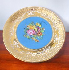 Paris. Le Tallec. Plat en porcelaine à décor polychrome de fleurs, XXe