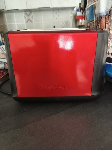 Grille pain rouge - pain,, rouge,