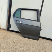 Bureau de poste. Droite VOLKSWAGEN GOLF GTE 1.4 TSI DSG Hybrid (110Kw) Ber