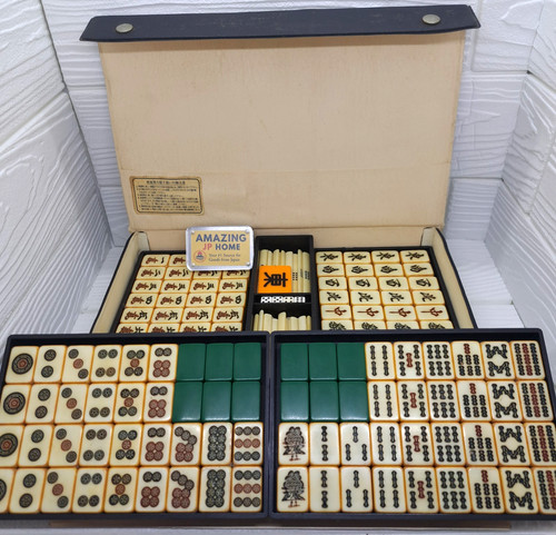 Ensemble carreaux de - de,