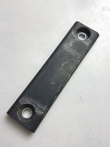 Cache plastique porte arrière