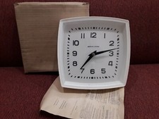 Horloge murale soviétique