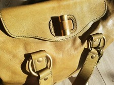 SAC YVES SAINT LAURENT MUSE