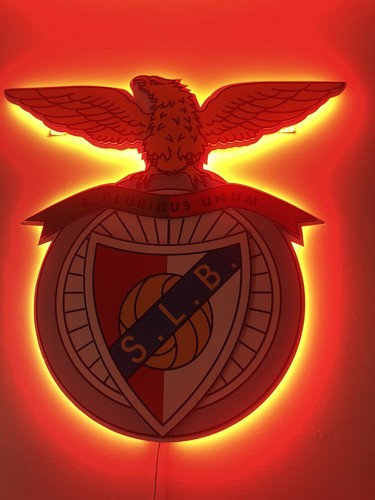 Benfica emblema parede led - parede,
