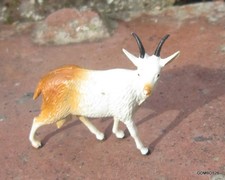 STARLUX ANIMAUX DE LA FERME  / FIGURINE CHEVRE  NO CLAIRET BRITAINS