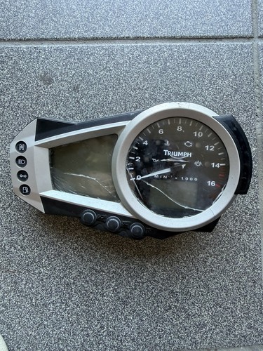 Compteur triumph 675 - compteur,