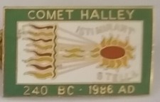 COMET HALLEY Comète de Halley  240 BC Avt JC 1986 AD  Tapisserie de BAYEUX  pins