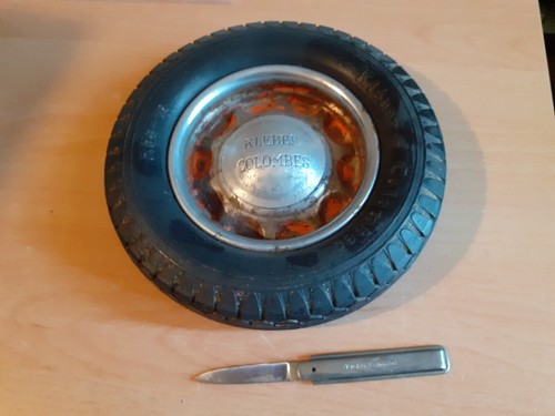 Ancien cendrier pneu canif - ancien,