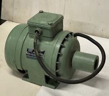 Moteur triphasé 380 V LEROY SOMER - 0,75 CV - 920 t/min.