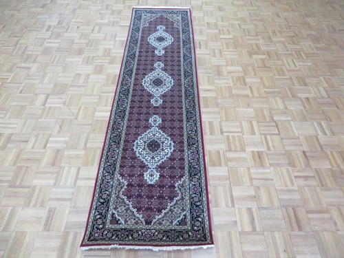 9 runner hand knotted - 2'7, 9'9