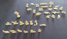 Lot 34 Minis Figurines