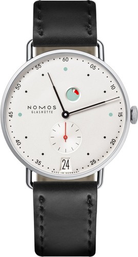 Nomos glashütte metro date - metro,