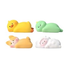 Lot de 4 mini figurines