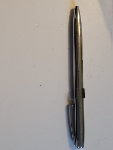 Ancien stylo bille - , couleurs