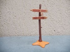 PLAYMOBIL 3748 Poteau avec  signalisation  directions - WESTERNS