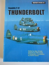 Livre Avion : REPUBLIC P-47 THUNDERBOLT - Warpaint