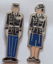 lot 2 pins militaire