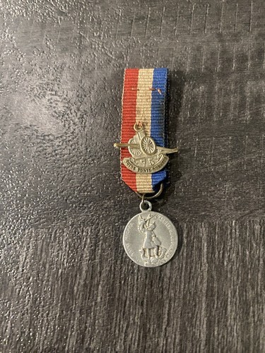 Médaille porte bonheur - médaille, porte-bonheur