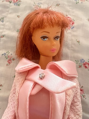 Jolie poupée barbie - poupée,