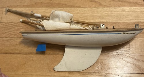 Vintage star pond yacht - pond,