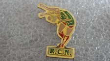 PIN S RUGBY NIMES