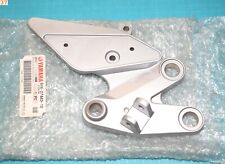 Support de repose pied avant droite YAMAHA FZ6 N S FAZER 2005/2009 5VX-27443-10