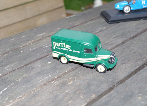 Bedford perrier corgi comme - bedford,