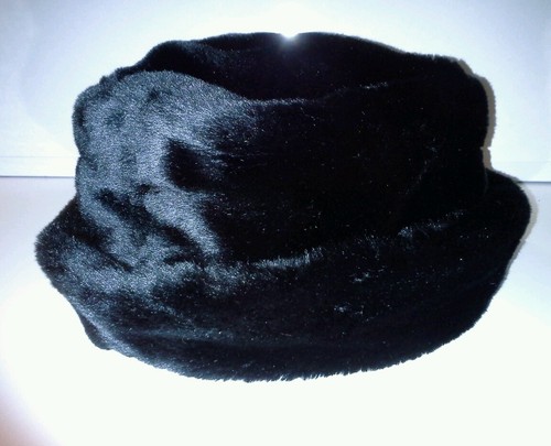 Chapeau noir fausse - chapeau,