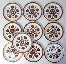 10 assiettes plates en faience vintage design 70