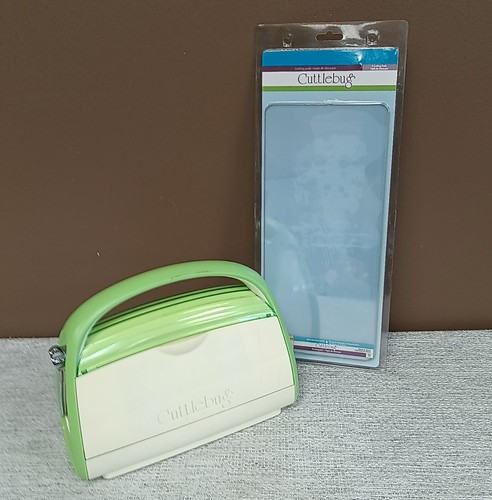 Cuttlebug die cutting - cuttlebug,