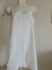 ANCIENNE CHEMISE DE NUIT FIN COTON BRODEE MI LONGUE SANS MANCHE POUR DAME T. 42