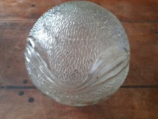 Grosse boule luminaire lampadaire