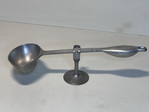 Ancienne louche balance - balance,