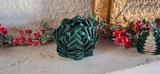 Boule de Noël en Tissu - Faite à la main - 7cm ( Vert )