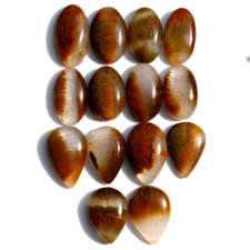 Lot de 14 pierres précieuses